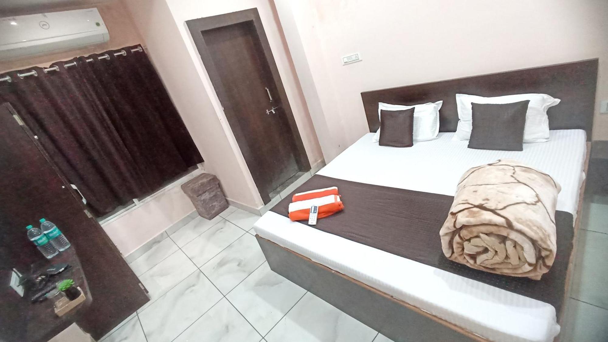 Hotel Shree Krishna Palace Ujjain Dış mekan fotoğraf
