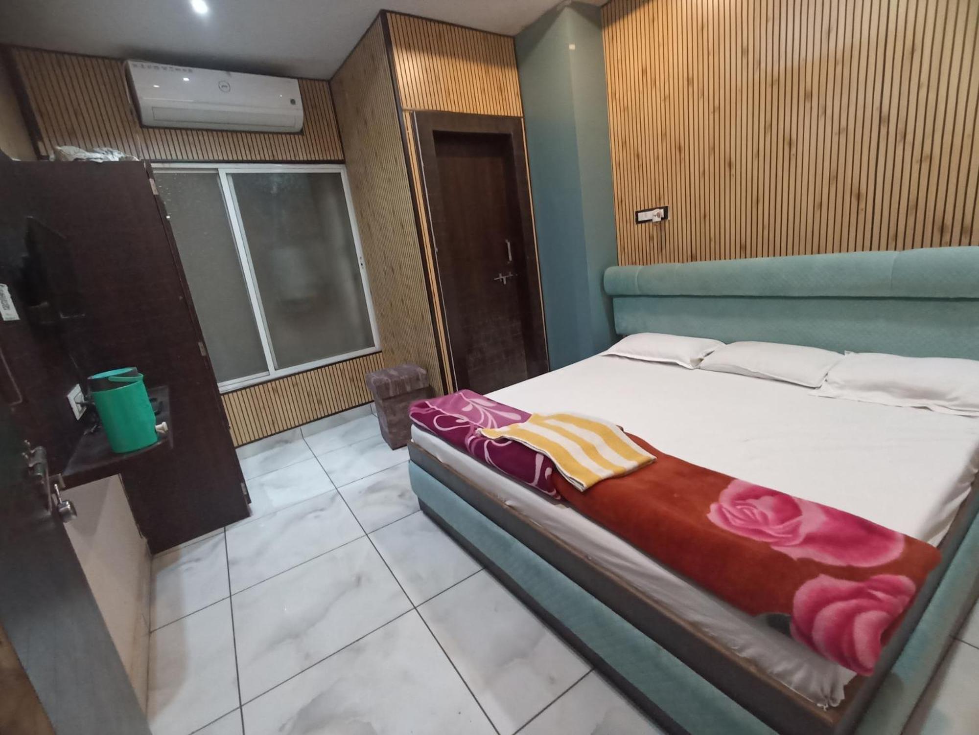 Hotel Shree Krishna Palace Ujjain Dış mekan fotoğraf